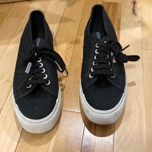 Brand new supergas!! Worn once